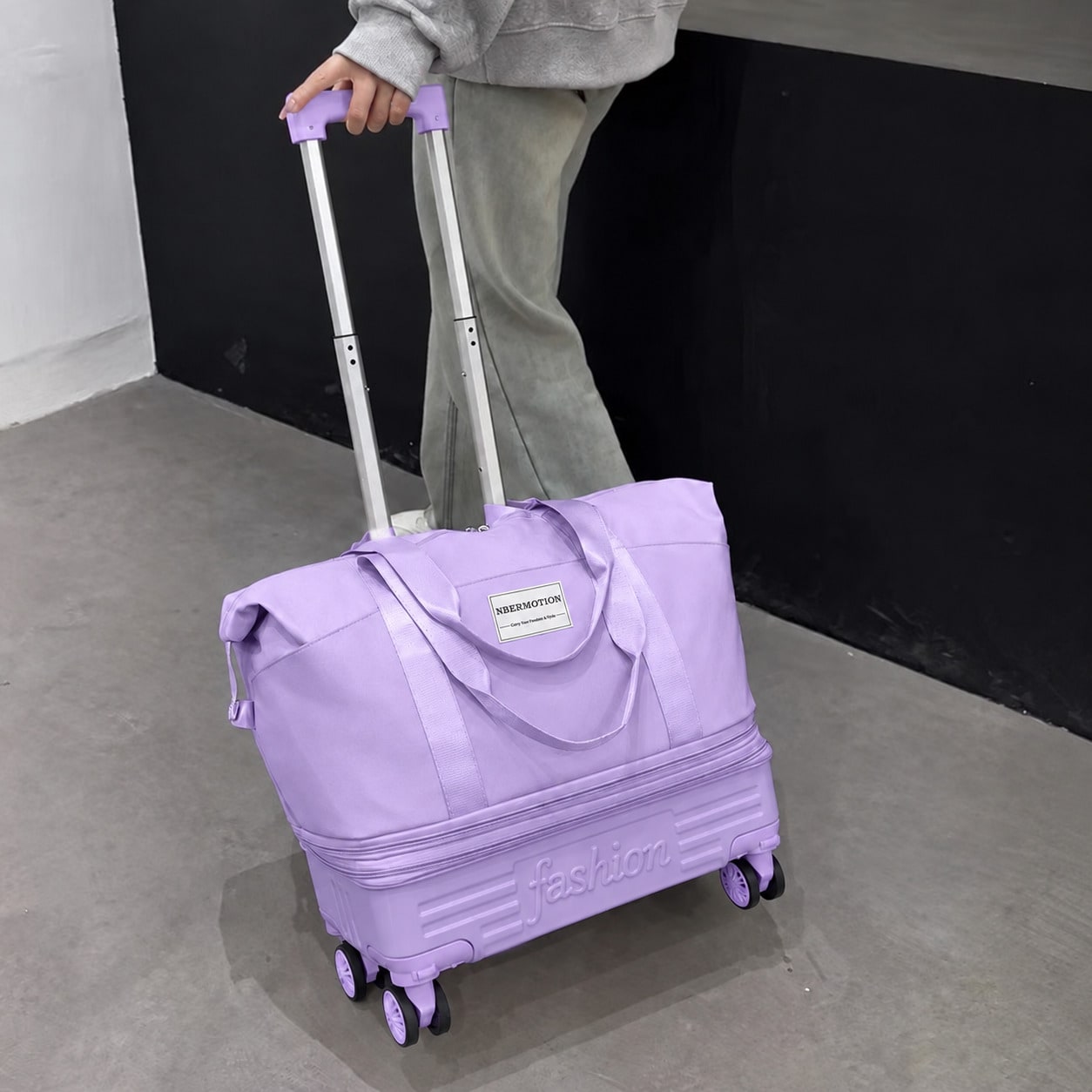 拡張可能なキャスター付き旅行用ダッフルバッグ。折りたたみ式で - Foldable Rolling Luggage Bag のレビューと価格